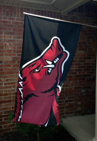 Hog Head 3 X 5 Outdoor Flag in black/red